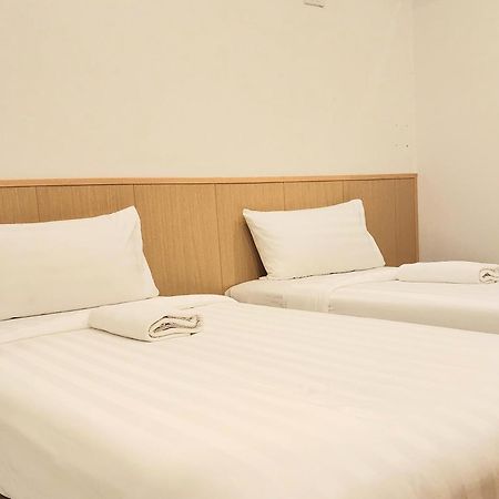 Morn-Ing Hostel Bangkok Exterior foto